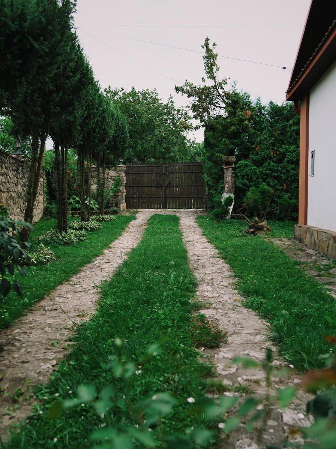 Villa Sadyba Pochayiv Potschajiw Exterior foto